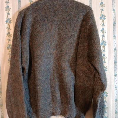 Vintage Sears Traditional Collection 50% Mohair 50% wool sweater Size Large Men's