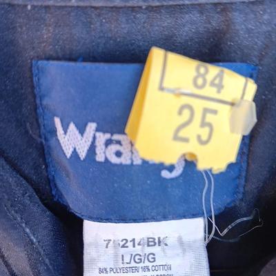 Two Men's pearl snap shirts - long sleeved shirts - Wrangler Large size