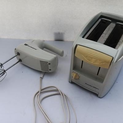 Small Kitchen Appliances - White Westinghouse Hand mixer and a Proctor Silex toaster