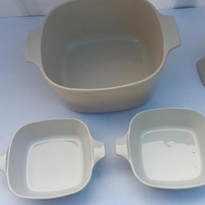 Corning ware casserole dishes