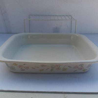 Corning ware Pastel flowers A-21 Oven safe dish with rack