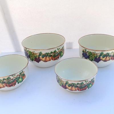 Four nesting metal Bowls - Vitro Ceramic Gas - Electric - Induction
