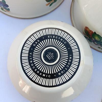 Four nesting metal Bowls - Vitro Ceramic Gas - Electric - Induction