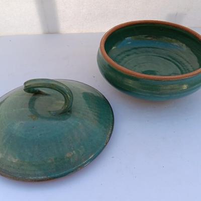 Beautiful clay Pottery Bowl with twisted handled lid