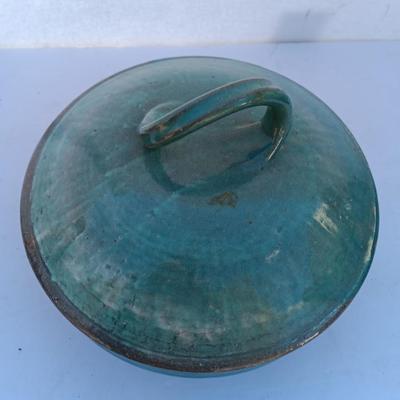 Beautiful clay Pottery Bowl with twisted handled lid