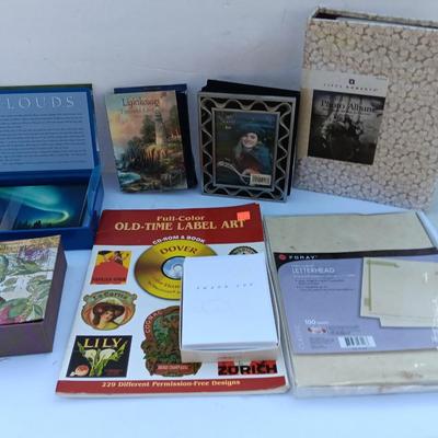 Stationary - Cards - Photo Album - Dover Old - time label art cd Rom with booklet