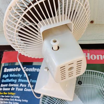 New Honeywell Fan with Sunbeam Personal Oscillating tabletop fan