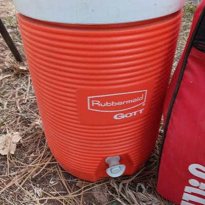 Wilson Soft sided cooler bag with two different sized Rubbermaid GOTT cooler beverage dispensers