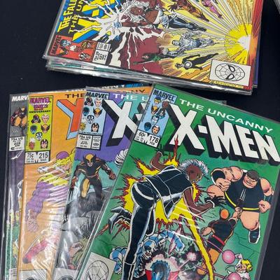 24 Vintage XMen Comics in Plastic Protectors