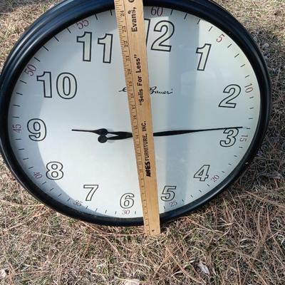 Large 26" Round Eddie Bauer Wall clock - RailRD Grand wall clock battery operated