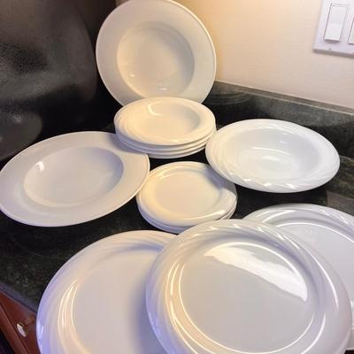 11 Pc. Lot White Dinnerware