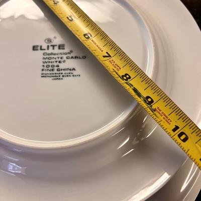 11 Pc. Lot White Dinnerware