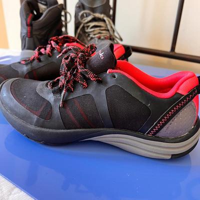 2 Pairs Womenâ€™s Shoes Sz. 8 - Clarks, Bass