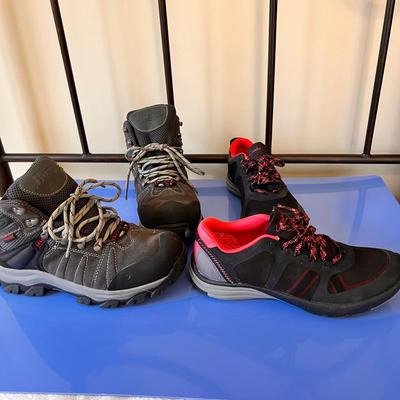 2 Pairs Womenâ€™s Shoes Sz. 8 - Clarks, Bass