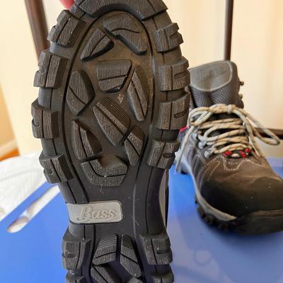 2 Pairs Womenâ€™s Shoes Sz. 8 - Clarks, Bass