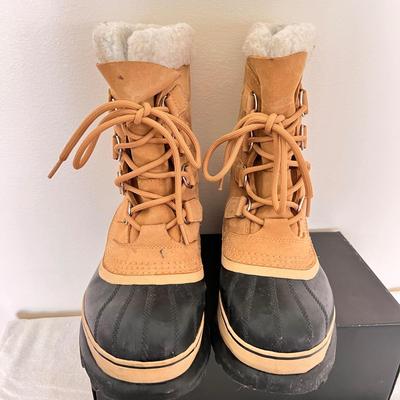Womenâ€™s Sorel Boots Sz. 9