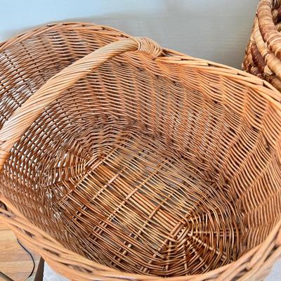 Lot of 2 Oversized Baskets