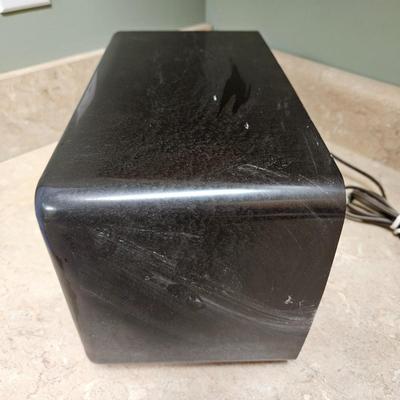 Montgomery Ward Airline AM Tube Radio (L-DW)