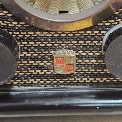 Montgomery Ward Airline AM Tube Radio (L-DW)