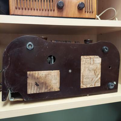 Truetone Superheterodyne Tube Radio (L-DW)