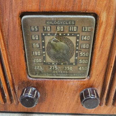 Emerson Radio and Phonograph Corp. Radio (L-DW)