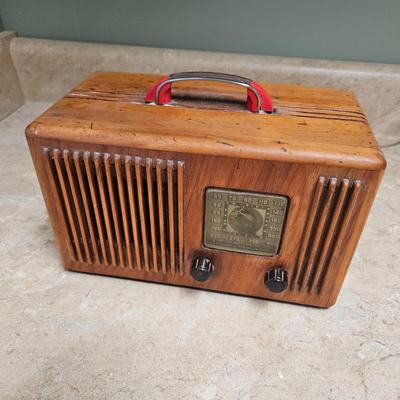 Emerson Radio and Phonograph Corp. Radio (L-DW)