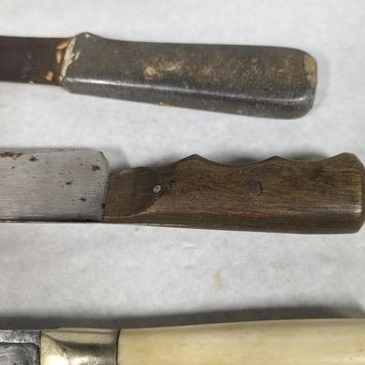 Assortment Of Knives Lot 8