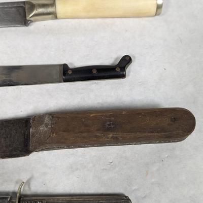 Assortment Of Knives Lot 8