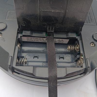 Small electronics - Personal CD Player with FM Radio - and Realistic Minisette - 9 player