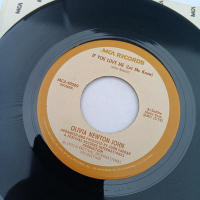 SIX 45 LP Records - Johnny Nash 0 Vanity Fare - Olivia Newton and more