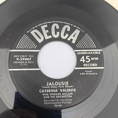 SIX 45 LP Records - Johnny Nash 0 Vanity Fare - Olivia Newton and more