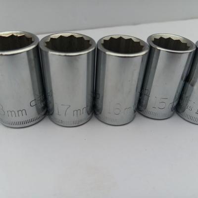 Craftsman Sockets CRAFTSMAN tools 18 mm - 9 mm 10 sockets total