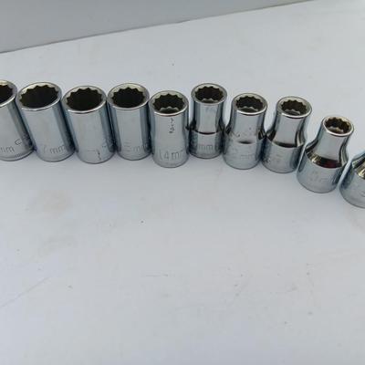 Craftsman Sockets CRAFTSMAN tools 18 mm - 9 mm 10 sockets total
