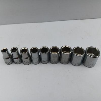 Craftsman Sockets - Craftsman tools - total of 9 3/16 -1/4 - 7/16 - 1/2 and more