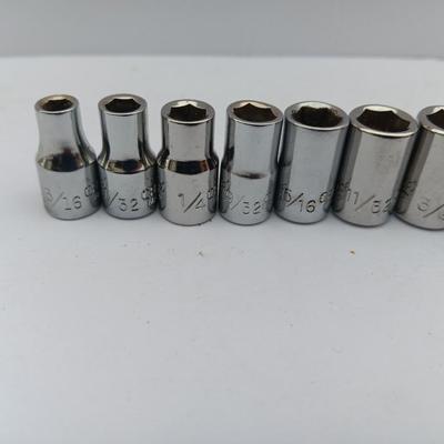 Craftsman Sockets - Craftsman tools - total of 9 3/16 -1/4 - 7/16 - 1/2 and more
