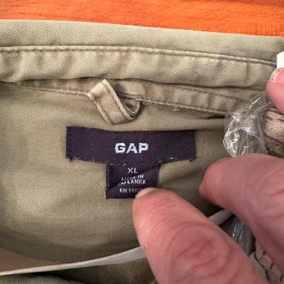 U1502 Large Lot of Mens Casual Shirts
