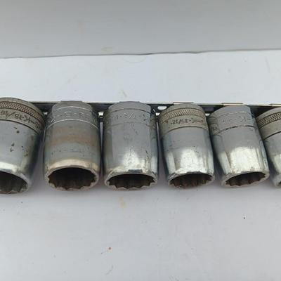 S-K Sockets on socket organizer - 7/6 - 15/26 - and more Total of 13 S-K TOOLS