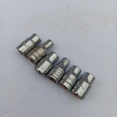 Six sockets Craftsman and made in Tiwan. 4mm & 4.5mm - 5mm & 5.5mm - 6mm & 6.5mm
