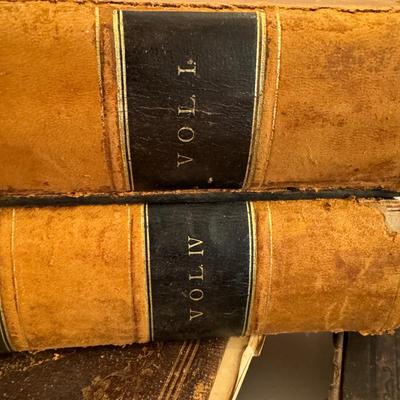 U1507 Antique Books Around the World Illustrated, and more