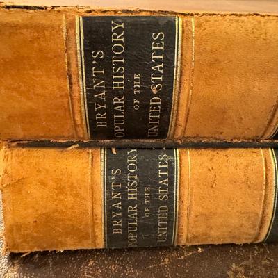 U1507 Antique Books Around the World Illustrated, and more