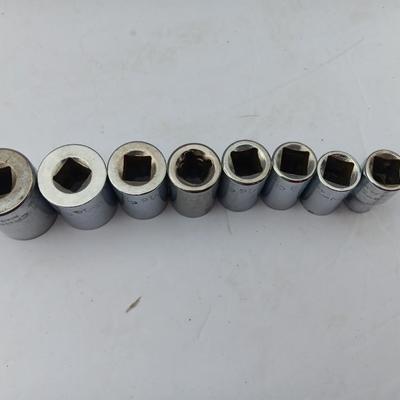 Craftsman Sockets - CRAFTSMAN TOOLS = total of 8 sockets 1" - 15/16 - 13/16 - 11/16 and more