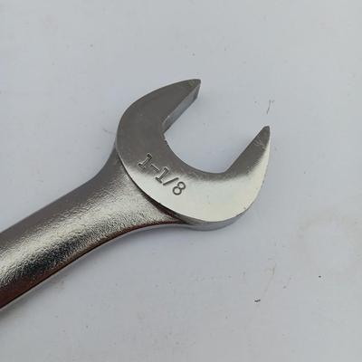 Craftsman Wrench 1 1/8 Large wrench