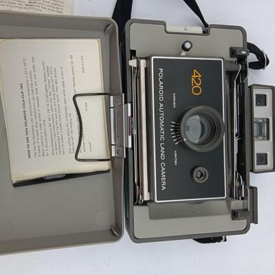 NICE! Vintage Mint Polaroid 420 Land camera