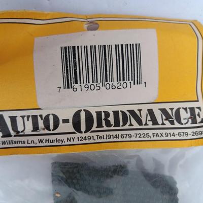 New in package Deluxe Padded Sling for 1 1/4" Swivels in a practical 70" length