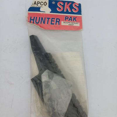 New in package SKS Hunter Pak Scope mount 94067