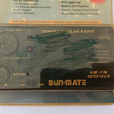 New old stock - Solar Powered AM/FM Radio
