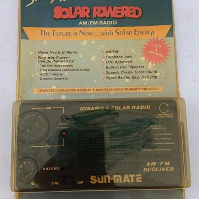 New old stock - Solar Powered AM/FM Radio