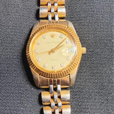 Vintage Jules Jurgensen 10 diamond Quartz wristwatch