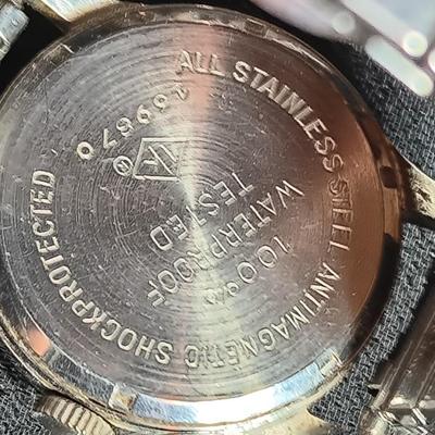 Two Bulova Accutron wristwatches for parts or repair UNTESTED