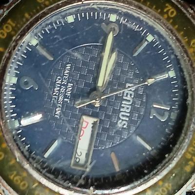 Two wristwatches Denrus & Seiko for parts or repair - UNTESTED